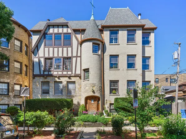 7452 N Hoyne Ave APT 3, Chicago, IL 60645