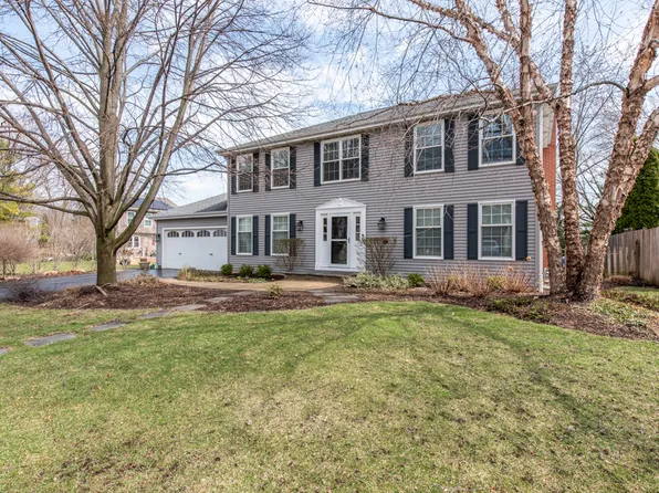 1629 Deer Run Rd, Gurnee, IL 60031