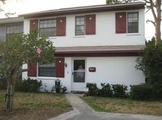 2895 Via Del Lago, Lake Worth, FL 33461