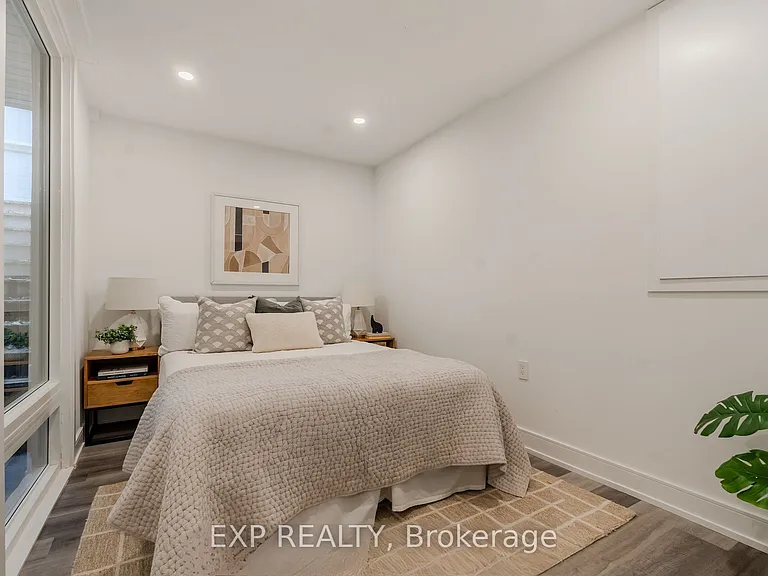 19 Devon Rd #LOWER — Photo 9