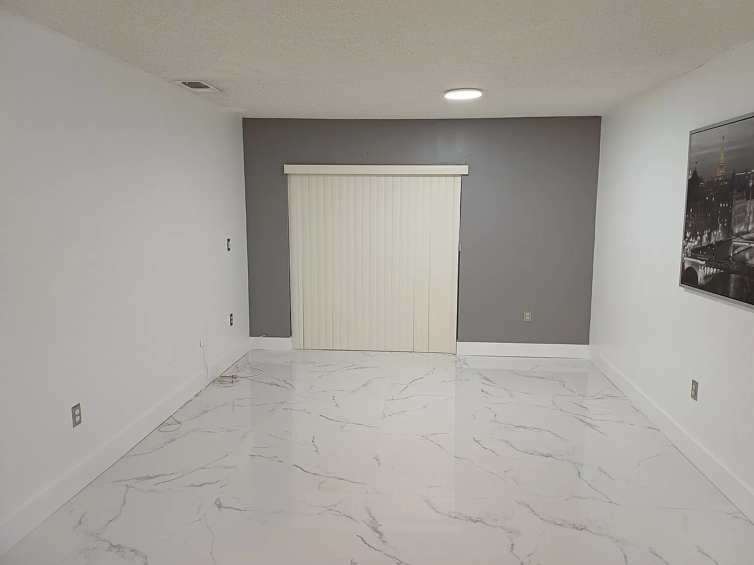 2 bed, 1.5 bath, 860 sqft, $2,100 — Photo 2
