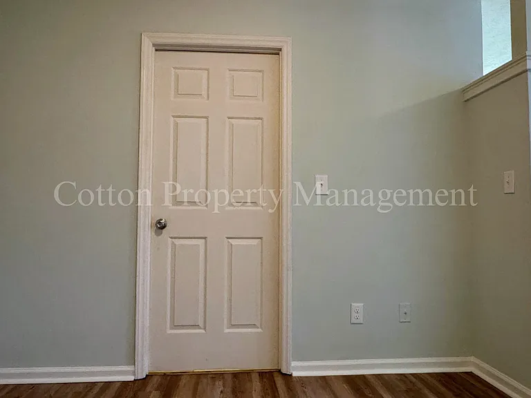 4516 Greentree Rd #8 — Photo 12