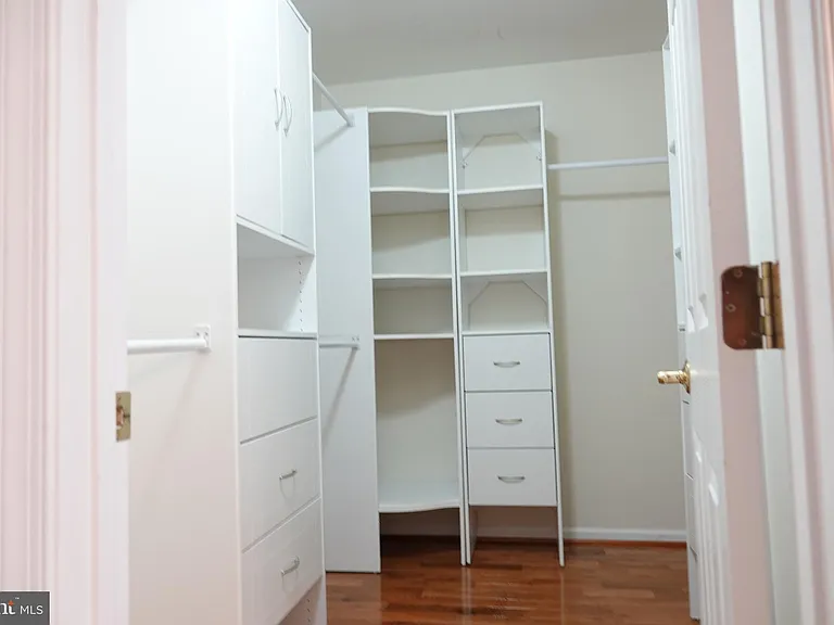 1112 Pleasant Dr — Photo 10