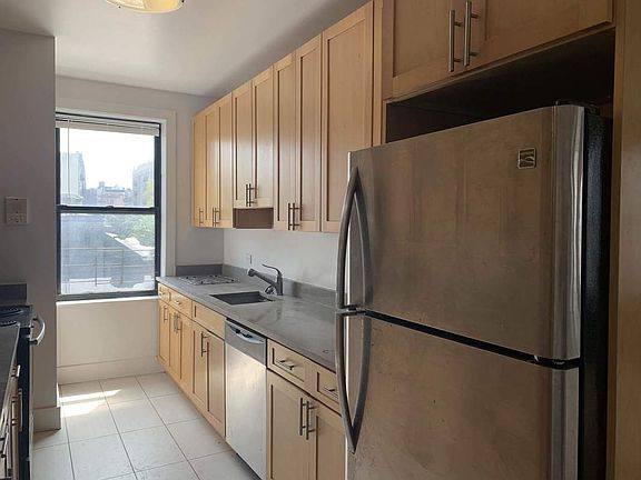 3rd image of 561 W 141st St APT 69