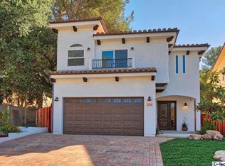 8426 Cora St, Sunland, CA 91040