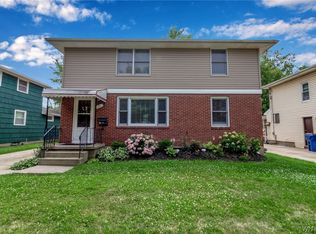 93 Garnet Rd, Amherst, NY 14226