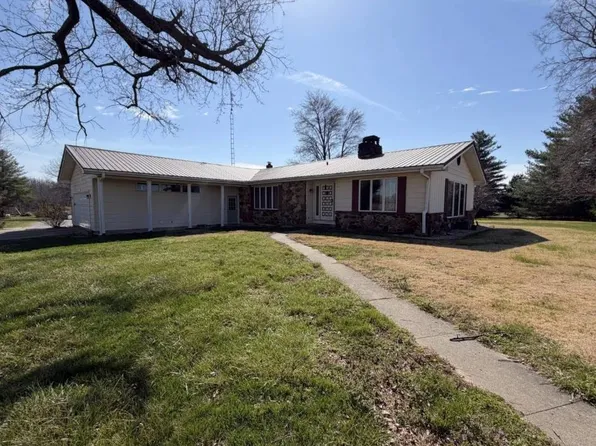 668 County Highway 13, Keenes, IL 62851