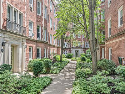 1415 W Farwell Ave #C1, Chicago, IL, 60626
