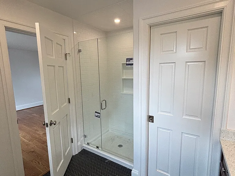 24 S Warren Ave #B — Photo 15