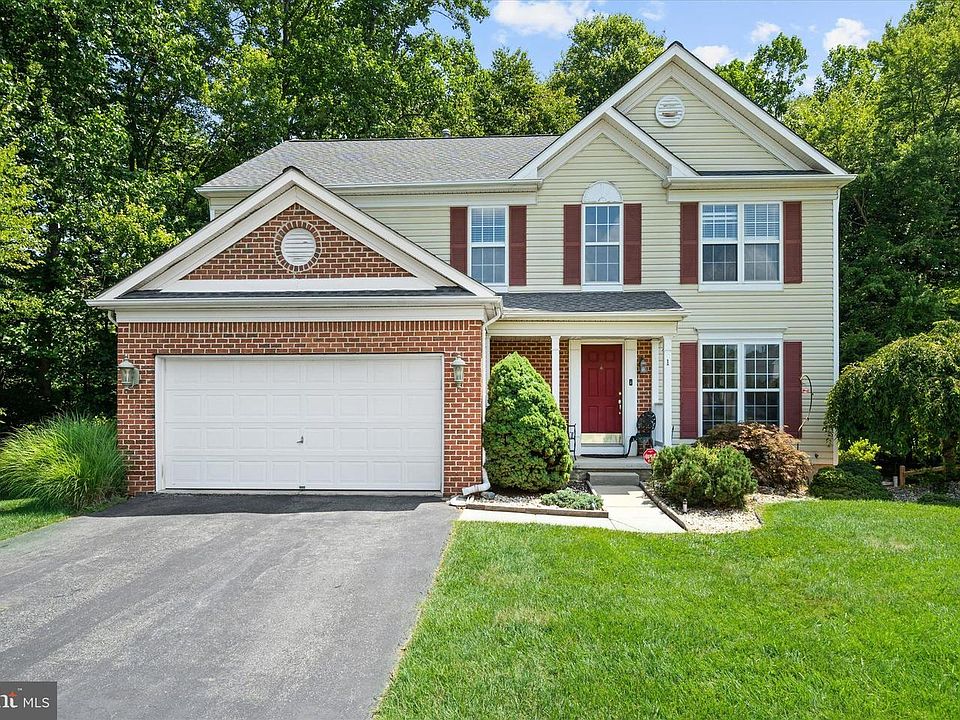 1st image of 1 Woodland Run Dr
