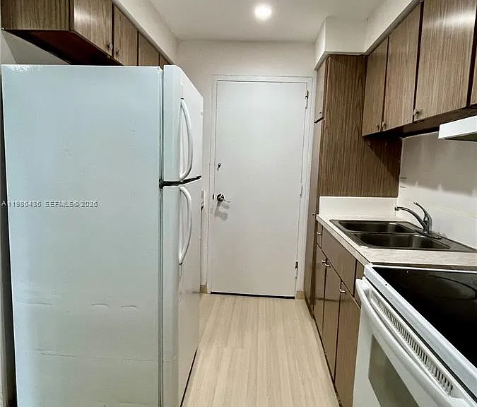 1408 Brickell Bay Dr #916 — Photo 11