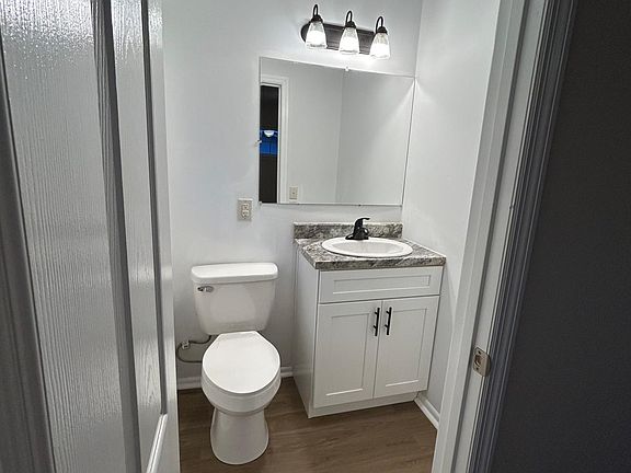 5th image of 2910 Alto Vista St NW
