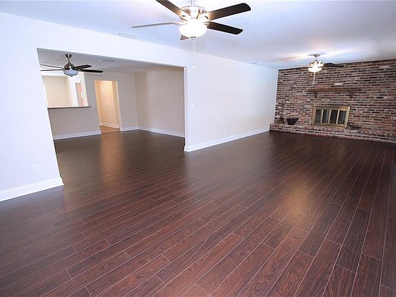 5th image of 7098 120th St