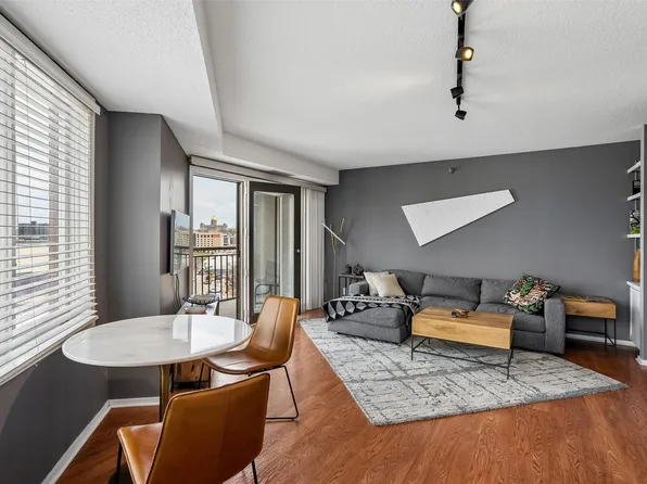300 Walnut St #711, Des Moines, IA 50309