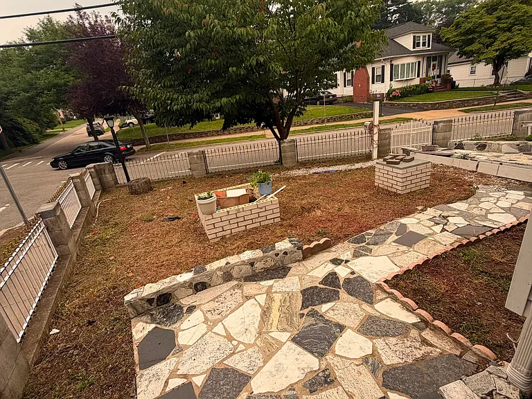 131 Gentian Ave — Photo 15