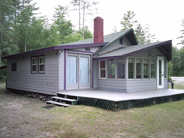35 Mcintire Road, Waterford, ME 04088