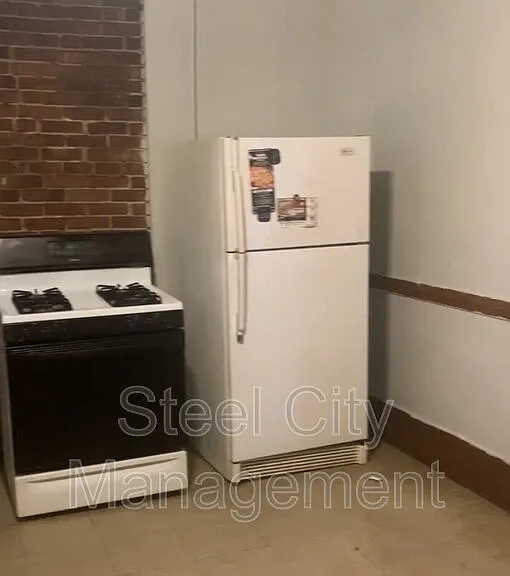 810 Wood St #1 — Photo 3