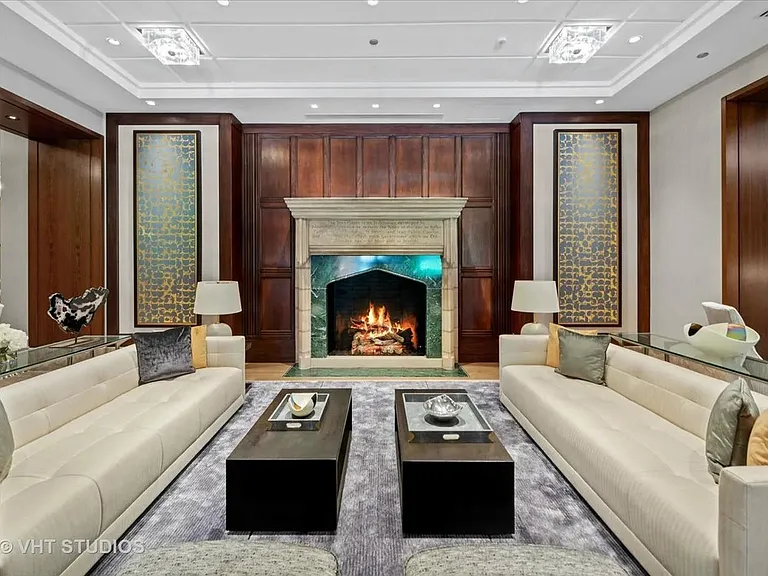435 N Michigan Ave #401 — Photo 32