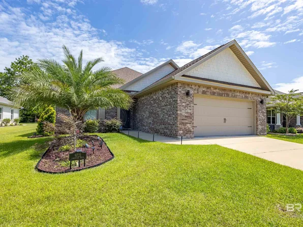 9721 Lakeview Dr, Foley, AL 36535