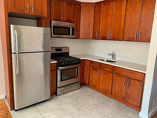 1st image of 188 Kearney Ave #1
