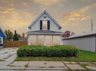 906 Bruce St, South Bend, IN 46613