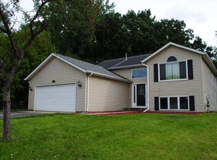 1738 Deerwood Dr, Eagan, MN 55122