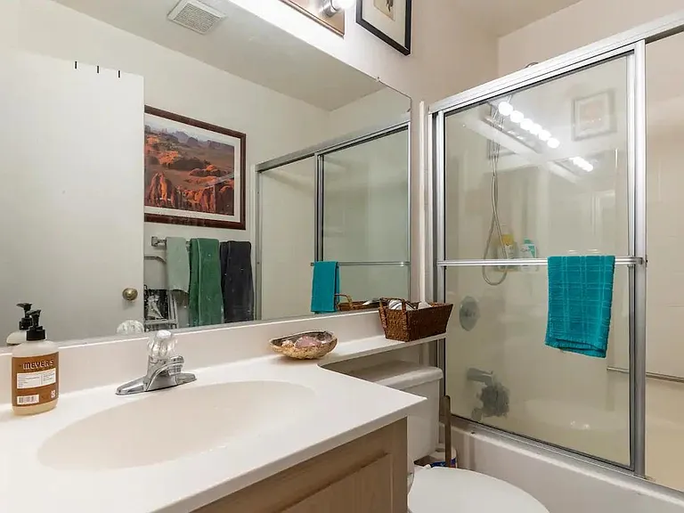 4359 Louisiana St — Photo 22