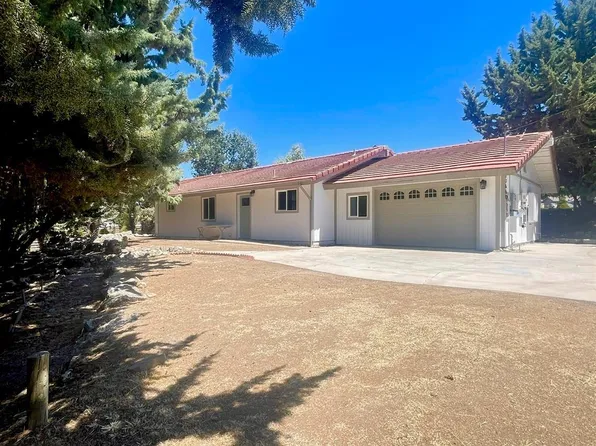 17660 Arlington Pl, Tehachapi, CA 93561
