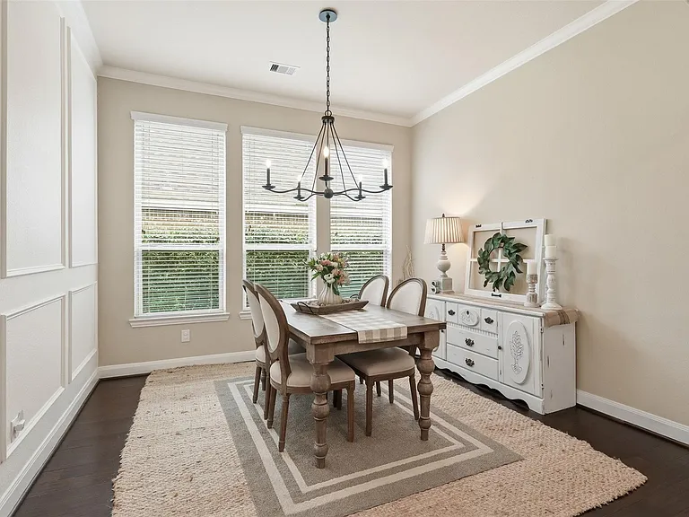 12911 Chatfield Manor Ln — Photo 8