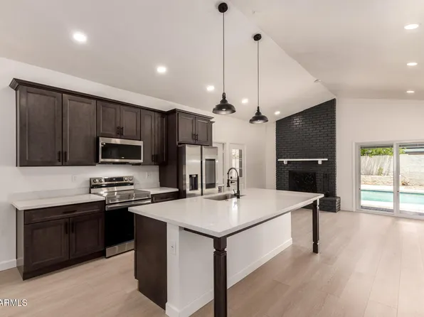 862 W JAVELINA Avenue, Mesa, AZ 85210