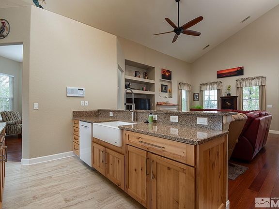 3rd image of 2625 Skyline Dr
