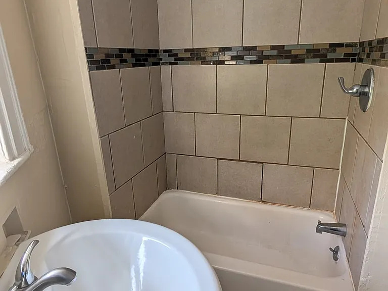 703 Howard Ave #1 — Photo 7