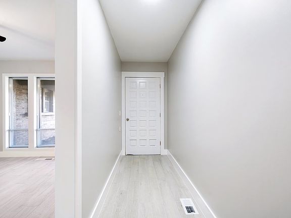 3rd image of 10918 E 28th Pl S