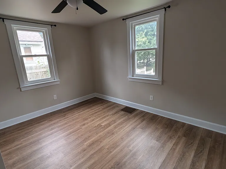 861 Stouffer Ave — Photo 6