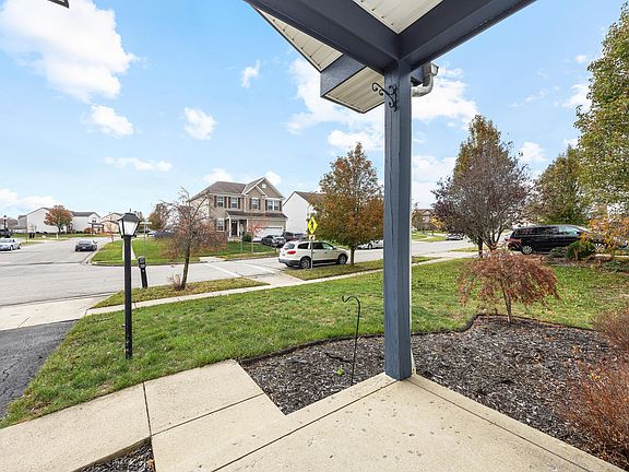 5th image of 550 Glen Oaks Dr