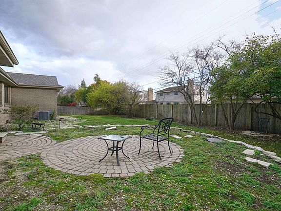 4th image of 1620 Southwood Ave