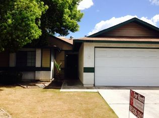 5824 Cedar Glen Ln, Bakersfield, CA 93313