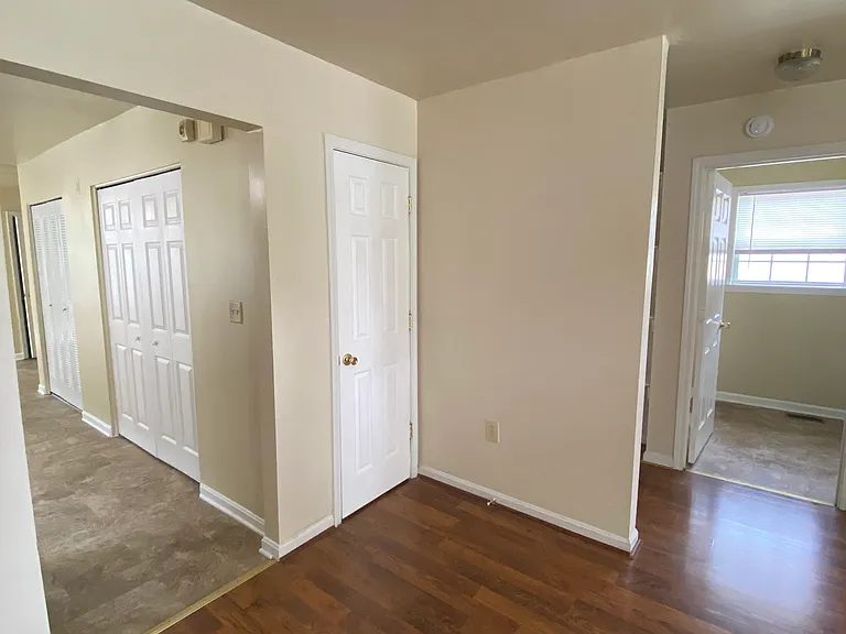 1727 Baird St — Photo 5