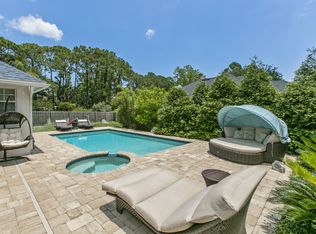 1205 Seawood Dr, Neptune Beach, FL 32266