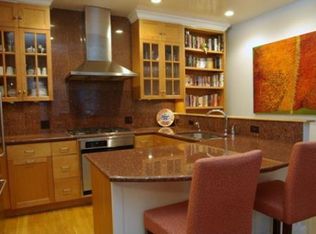 391 Commonwealth Ave APT 1, Boston, MA 02115