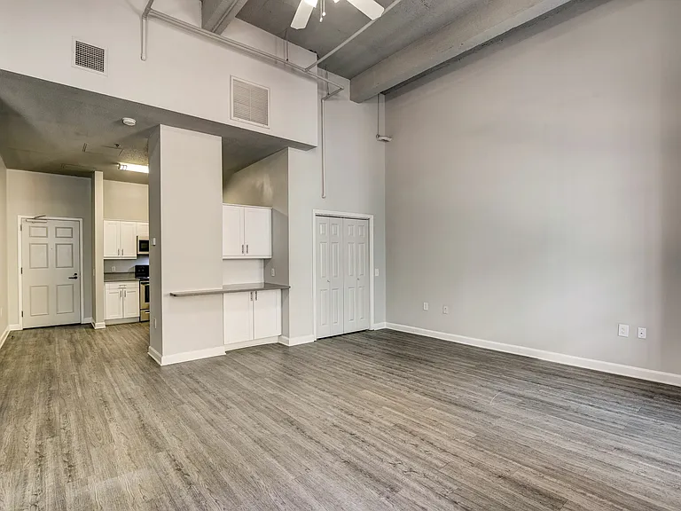 Sydnor Flats — Photo 7