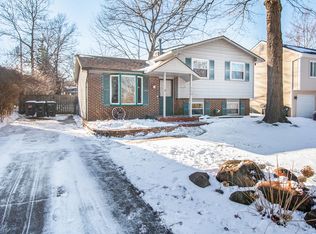 710 Rochester Dr, Lake Orion, MI 48362