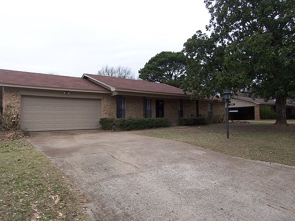 2nd image of 109 Rosewood Dr