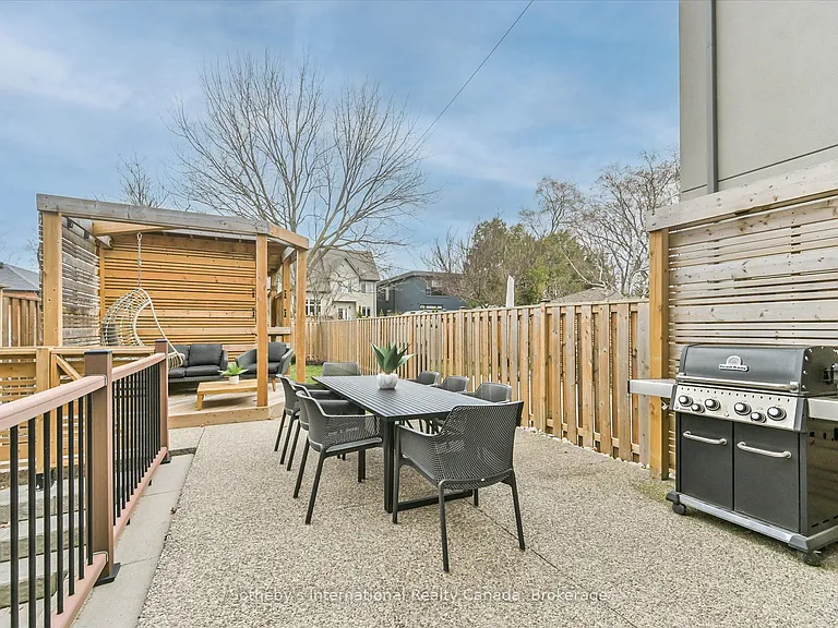 41 A Maple Ave N — Photo 45