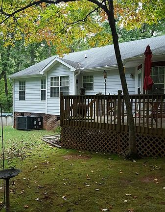 Back of house, deck