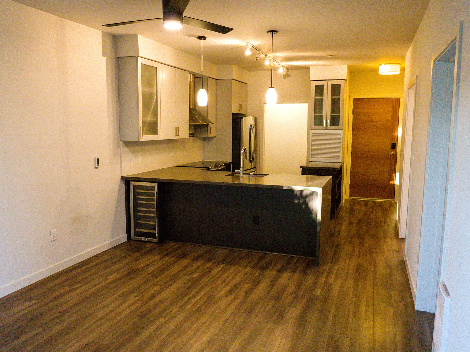 1 bed, 759 sqft, $2,500 — Photo 3