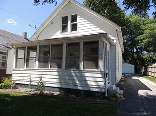 613 E Locust St, Bloomington, IL 61701