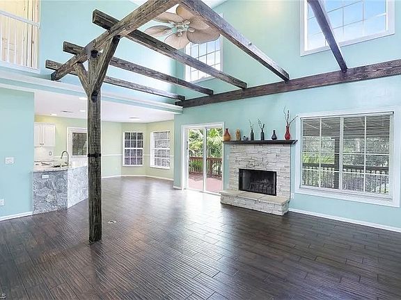 5th image of 7986 Sandel Wood Cir W