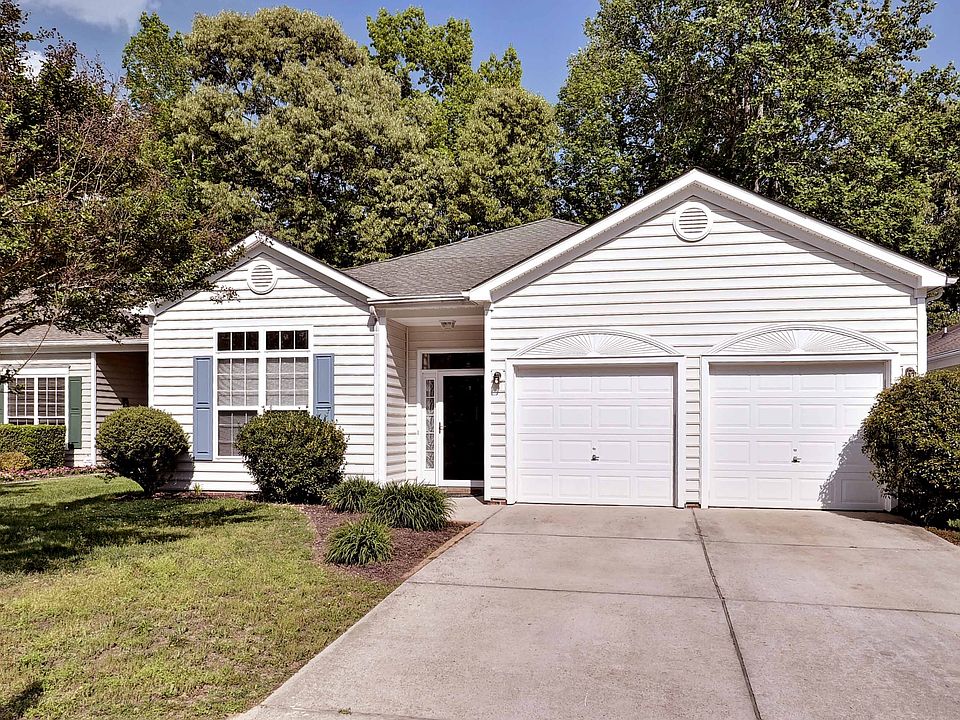 1st image of 6212 Chelsea Cres
