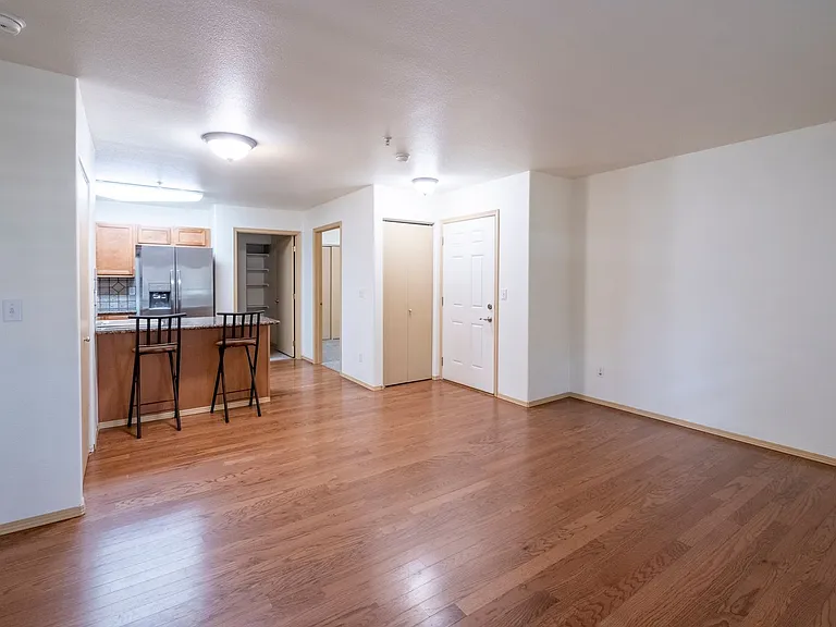 304 N Greensferry Rd #208 — Photo 7